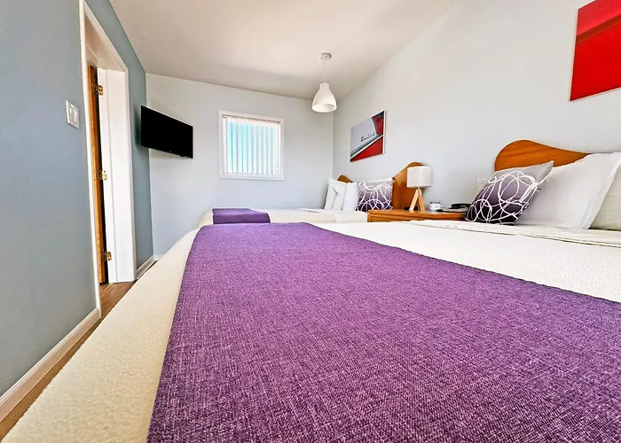 Ping Pong hotel: Shalimar Resort